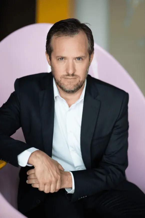 Pierre Casenave – Despre arta șampaniei, la granița dintre poezie și chimie