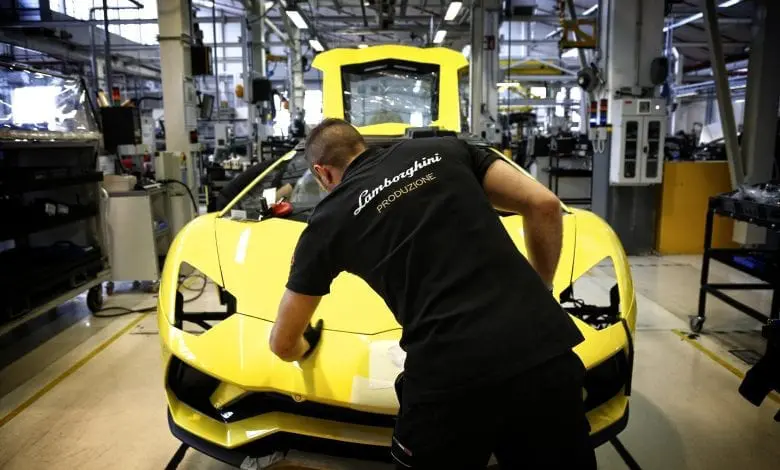 Lamborghini închide temporar o fabrică din Italia din cauza coronavirus