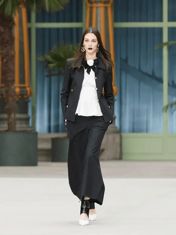 Chanel Cruise – Reverența simplității declinate în lux