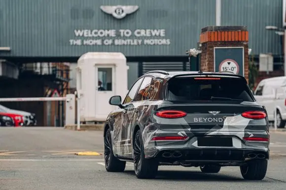 Poze spion cu noul Bentley Bentayga
