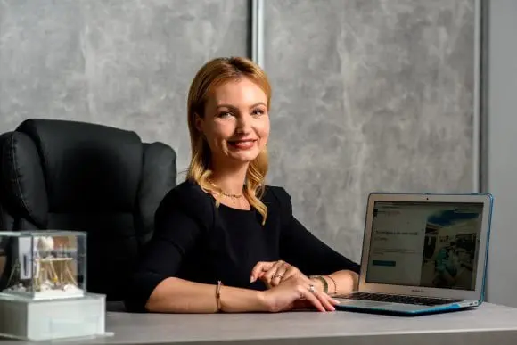 Tehnicile conducerii către succes, cu managerul clinicii Dental Experts, Camelia Bratu