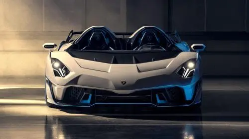 Lamborghini a produs un supercar open-top cu 759 de cai-putere