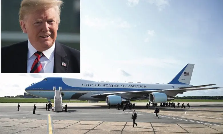 Donald Trump lasă Air Force One pentru un avion privat placat cu aur
