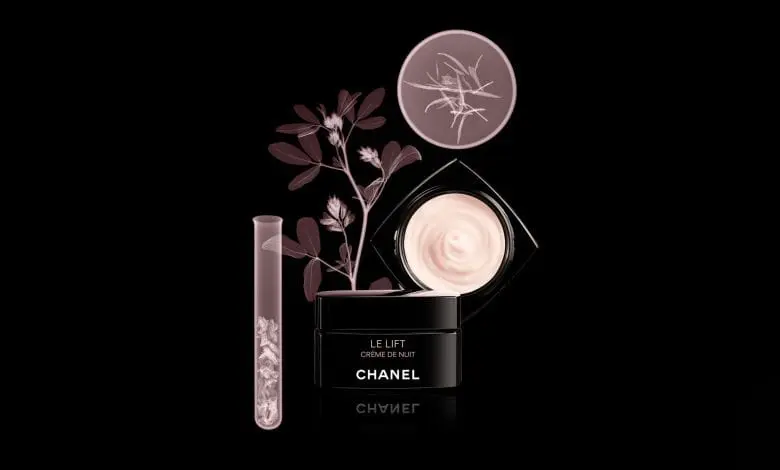 Acordă pielii o atenție deosebită în orice moment, cu LE LIFT Crème de Nuit de la Chanel