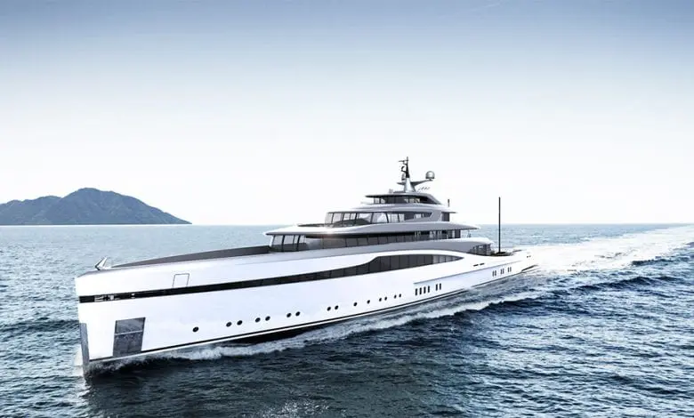 Acest superyacht pune la dispoziție peste alte 15 mijloace de transport, inclusiv un submarin cu 5 locuri