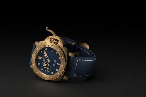 Panerai lansează anul acesta o versiune de 42 mm a emblematicului său Bronzo