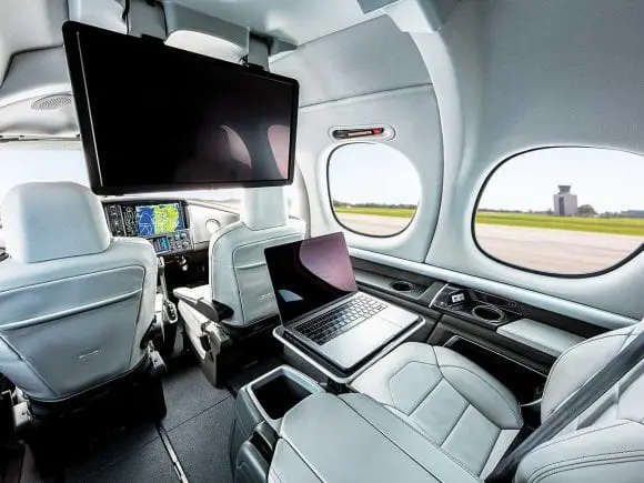 Cirrus G2 Vision vine cu un sistem autonom în stil Tesla care poate zbura acasă la simpla apăsare a unui buton