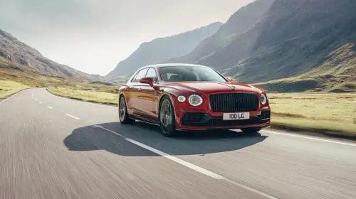 Bentley Flying Spur V8  Mulliner Blackline – Luxul autentic al celui mai bun sedan din lume