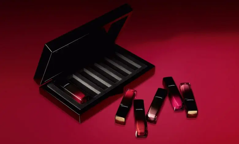 Rouge Allure Laque by Chanel, nuanțe vibrante care durează mai mult pe buze