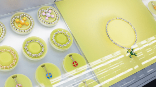 Frank Ocean a lansat Homer – un brand de accesorii de lux