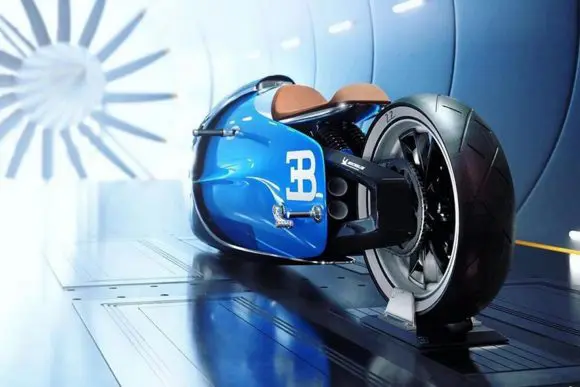 Bugatti Vitesse, motocicleta-concept  cu putere masivă în design