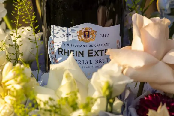 Pivniţele Rhein & CIE Azuga 1892 vor avea un nou concept, care va onora memoria fondatorilor – Regele Carol I și Familia Rhein – și producţia neîntreruptă de vinuri spumante, de peste un secol