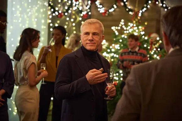 Filmul BMW de Crăciun are o distribuţie specială: în goana de Crăciun, Christoph Waltz se întâlneşte cu Oliver Zipse şi BMW iX