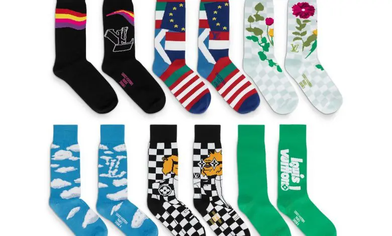 Louis Vuitton a lansat un set de șosete care costă 2.550 de dolari