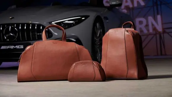 Santoni dezvăluie un set de genți de voiaj conceput pentru noul Mercedes-AMG SL