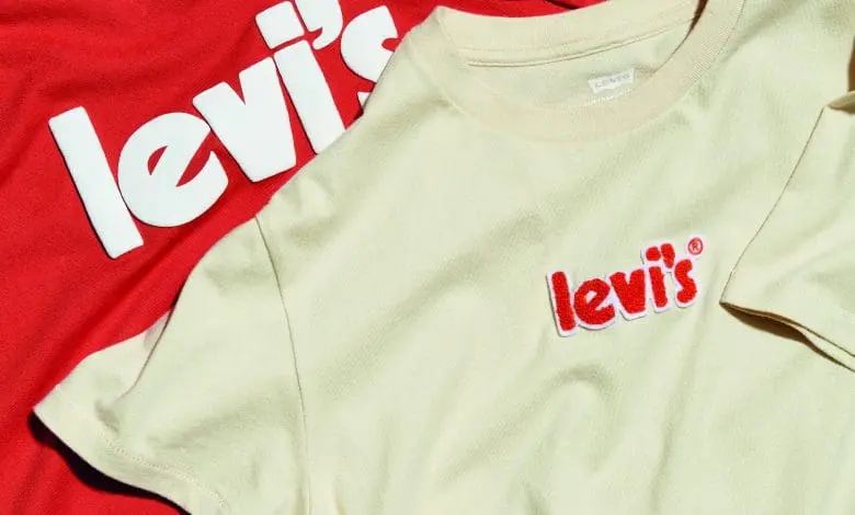 Levi’s prezintă noul Poster Logo pentru Primăvară/Vară 2022 inspirat din anii ’70