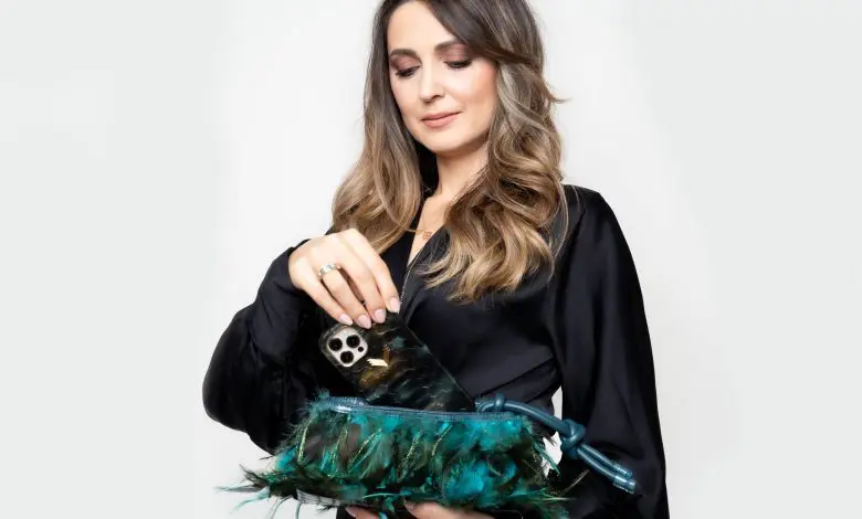 Mirela Dumitru: „Am învățat să mă adaptez și să privesc cu încredere spre viitor”