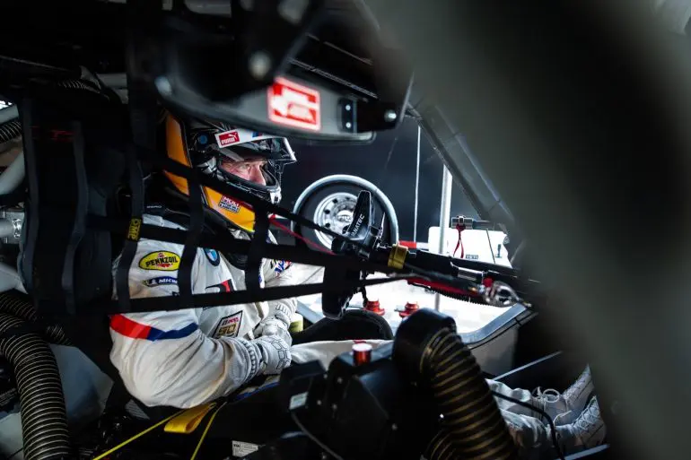 "MBEDDED" #4: Nou episod al documentarului video despre debutul în SUA al BMW M4 GT3 şi BMW Junior Team