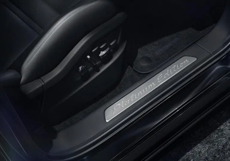Porsche Cayenne Platinum Edition, acum și în România