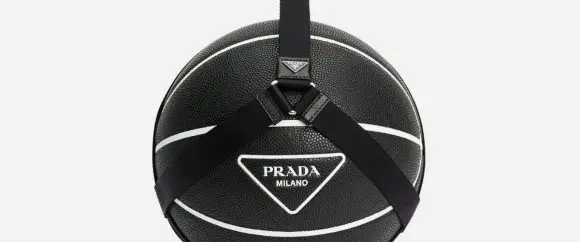 Prada a lansat o minge de baschet în valoare de 660 de dolari