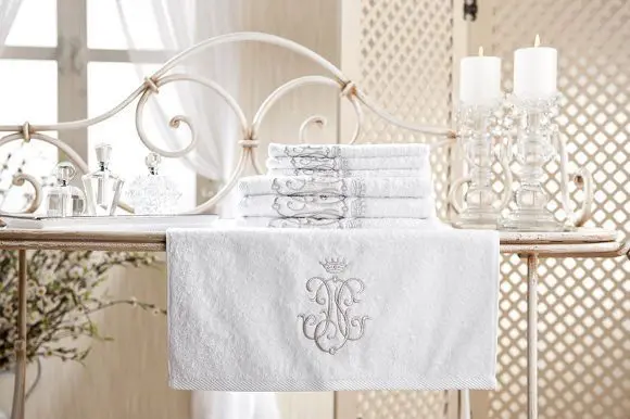 Avatex, un brand local de textile în creștere pe segmentul de lux