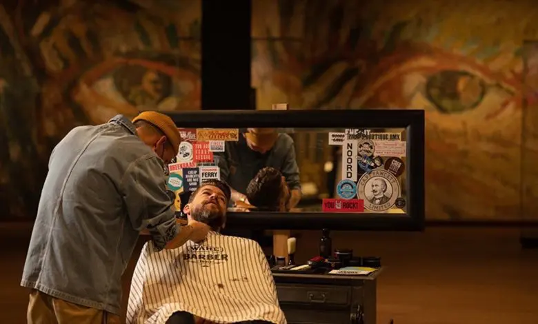 Muzeul Van Gogh se redeschide ca salon de frumusețe pentru a sfida regulile confuze ale COVID