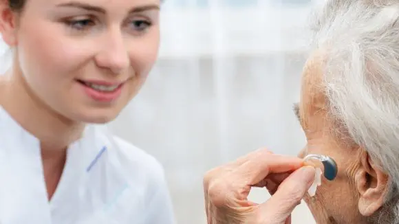 500 de milioane de oameni suferă de o formă de hipoacuzie. Cum îți recupereazi acuitatea auditivă?