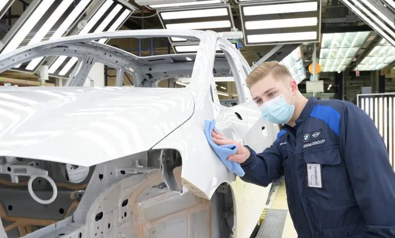 BMW Group creşte semnificativ utilizarea oţelului produs cu emisii scăzute de carbon la fabricile europene