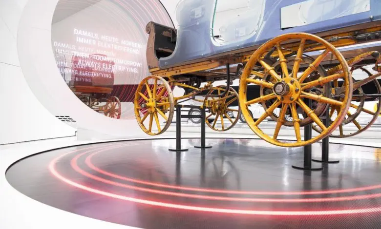 O nouă călătorie în timp cu Future Heritage Portal la Muzeul Porsche