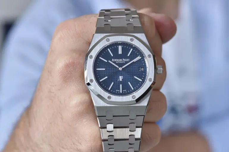 Audemars Piguet Royal Oak 16202 „Jumbo” – Ediții aniversare de 50 de ani