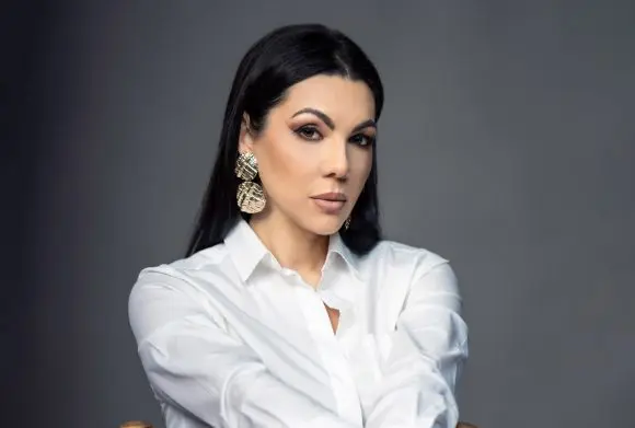 Sanda Ionescu: „Femeia puternică este iubire”