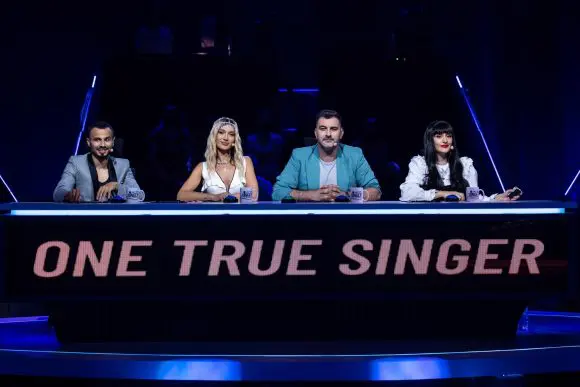HBO MAX dezvăluie juriul, prezentatorul și moderatorii  ONE TRUE SINGER, primul reality-show de talente produs de  Max Original în România