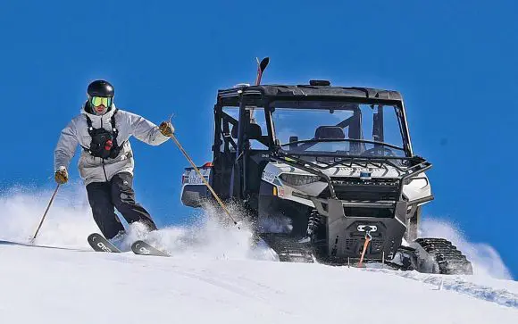 Snowmobilul autonom, care ține loc de teleferic
