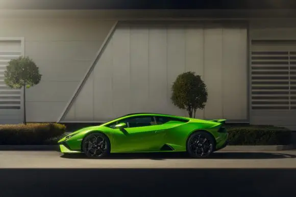 Automobili Lamborghini prezintă Huracán Tecnica: conceput și realizat pentru a oferi tot ce este mai bun din două lumi