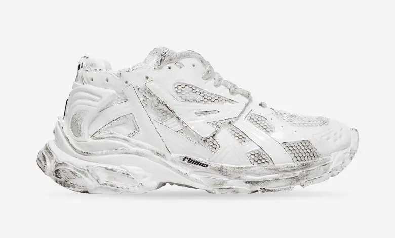 Balenciaga Runner sunt literalmente o operă de artă