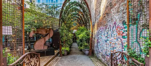 Nomo Soho lansează prima experiență hotelieră NFT din America