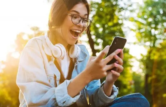 Ochelarii pentru calculator, noua modă pentru o vedere sănătoasă