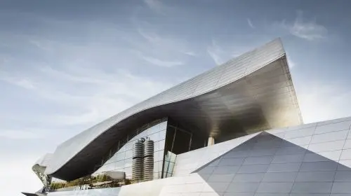 Creştere puternică a veniturilor şi a marjei în urma consolidării complete a joint-venture-ului din China