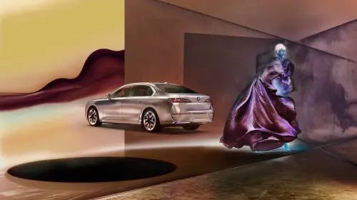 Celebrul fotograf Nick Knight creează o serie de fotografii spectaculoase cu noul BMW I7