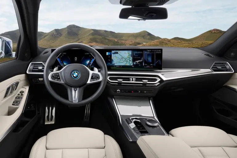  Noile BMW Seria 3 Sedan şi BMW Seria 3 Touring