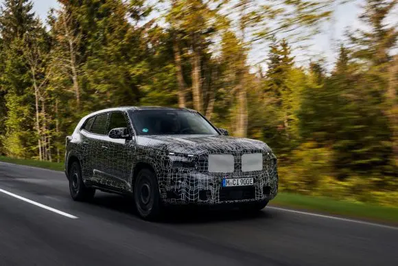 Experienţa M trece într-o nouă dimensiune: teste dinamice cu noul BMW XM