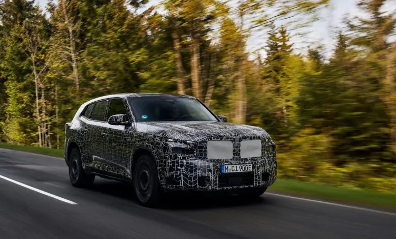 Experienţa M trece într-o nouă dimensiune: teste dinamice cu noul BMW XM