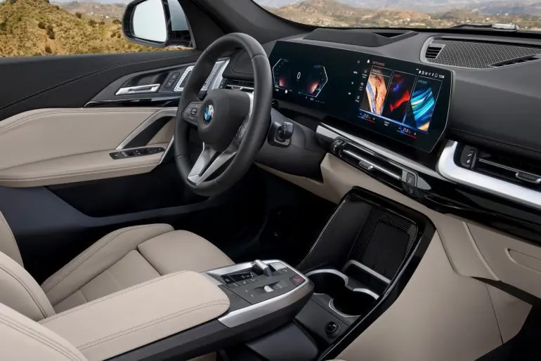 Noile BMW X1 şi BMW iX1