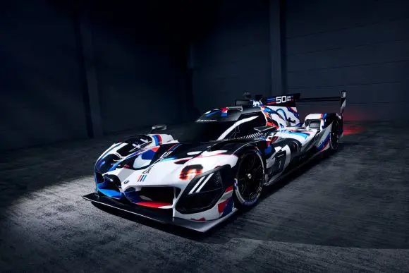 Design nou, nume nou: model de camuflaj atractiv cu elemente tradiţionale pentru BMW M Hybrid V8