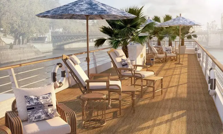 Un spa Dior va pluti pe Sena