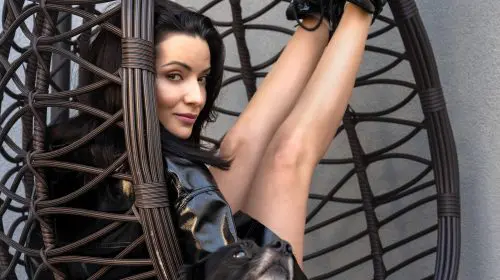 Anca Dinicu: „Fericirea nu trebuie să depindă de ceva sau de cineva”