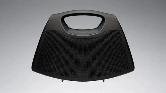Balenciaga și Bang & Olufsen au realizat o geantă uimitoare