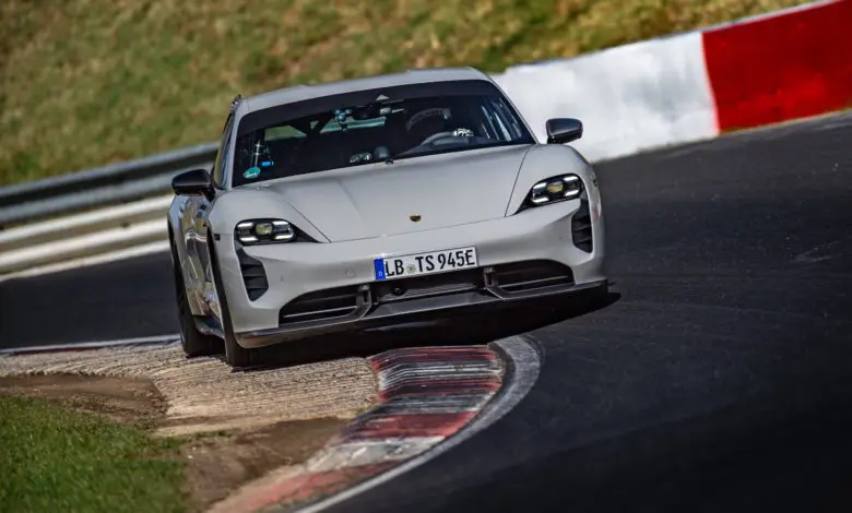 Nou record pe Nürburgring pentru Porsche Taycan
