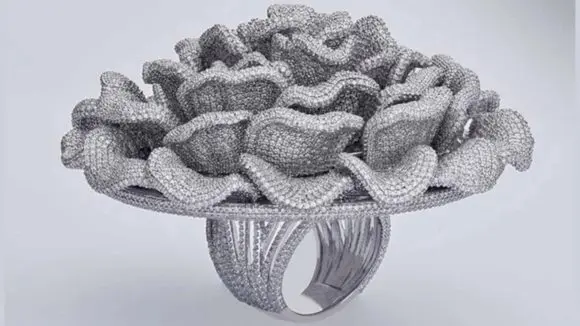 Un inel cu 25 de mii de diamante a intrat în Cartea Recordurilor