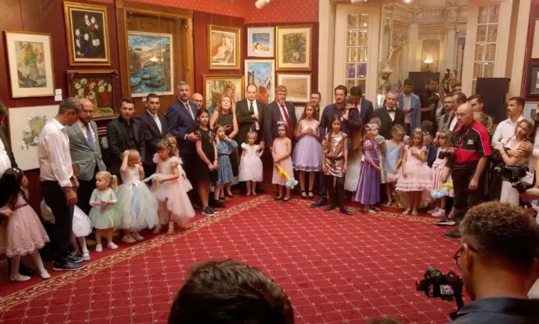 Daddy Daughter Charity Ball finanțează 50 de biblioteci